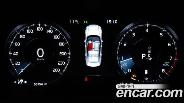 Volvo S60 3세대 B5 R-Design, 2022 8