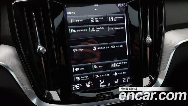 Volvo S60 3세대 B5 R-Design, 2022 17