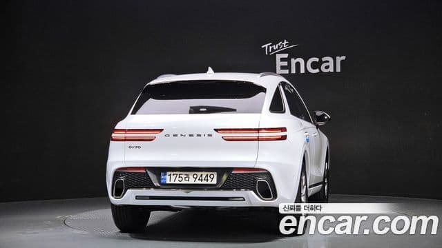 Genesis GV70, 2024 4