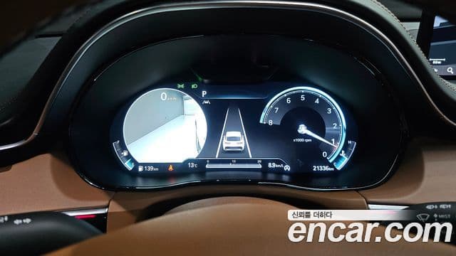 Genesis GV70, 2024 8