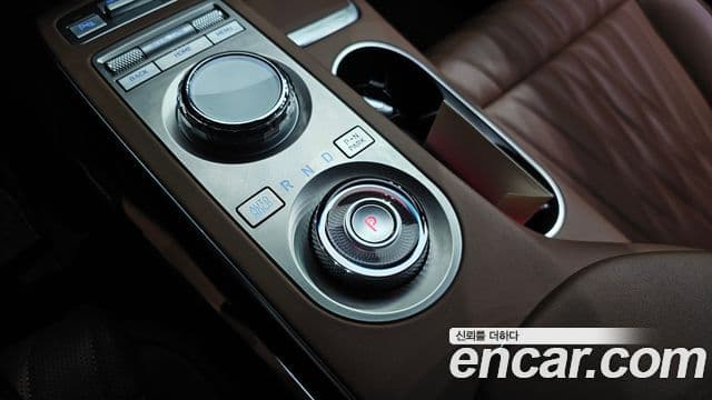 Genesis GV70, 2024 9