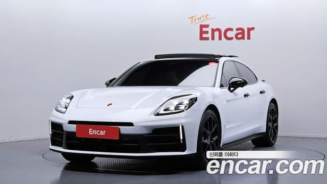 Porsche Panamera (976)