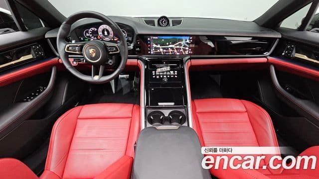 Porsche Panamera (976), 2024 7