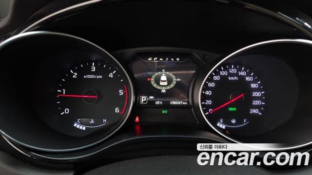 Kia All New Carnival Noblesse, 2015 8