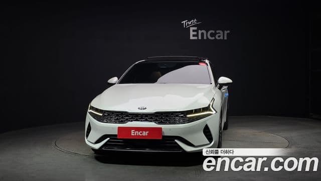 Kia K5 гибрид 3세대 Signature, 2020 3