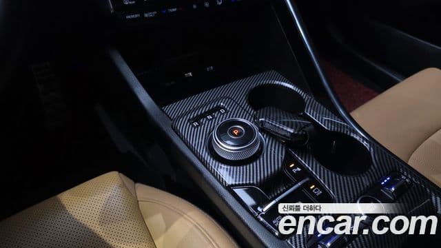 Kia K5 гибрид 3세대 Signature, 2020 9