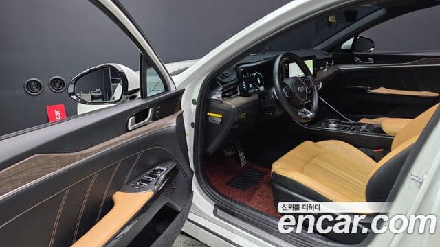 Kia K5 гибрид 3세대 Signature, 2020 11