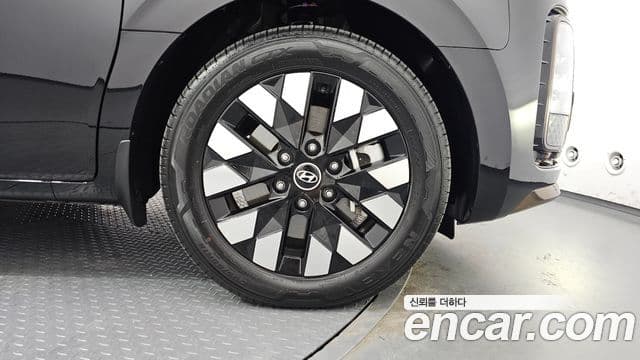 Hyundai Staria Inspiration, 2025 все фото