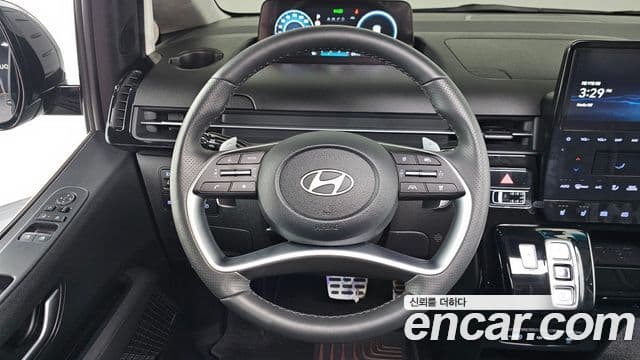 Hyundai Staria Inspiration, 2025 13
