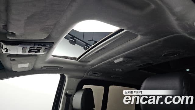 Hyundai Staria Inspiration, 2025 17