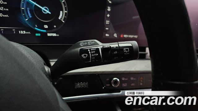 Kia Sportage 5세대 гибрид Signature 2WD, 2024 15