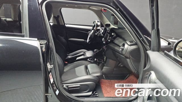 Mini Cooper 3세대, 2017 11