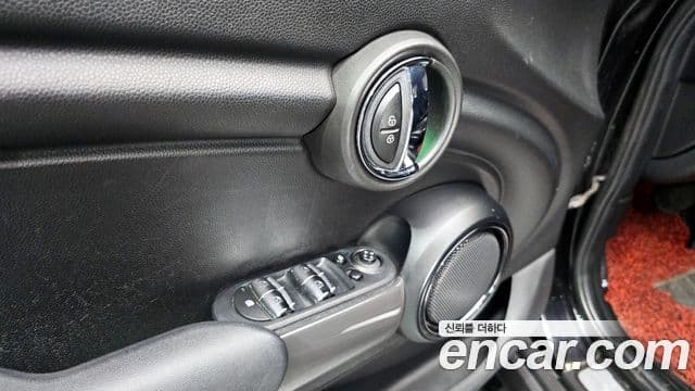 Mini Cooper 3세대, 2017 18