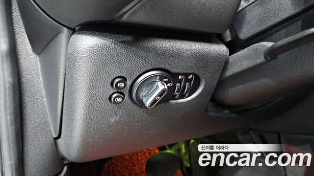 Mini Cooper 3세대, 2017 19