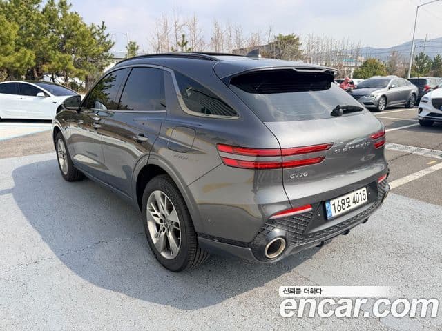 Genesis GV70, 2022 2