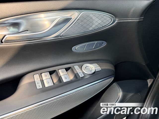 Genesis GV70, 2022 16