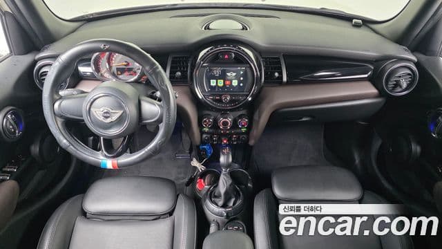 Mini Cooper 3세대, 2017 7