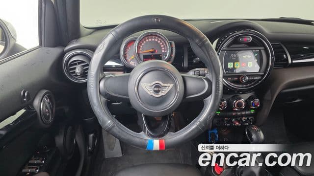 Mini Cooper 3세대, 2017 13