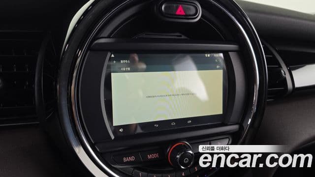 Mini Cooper 3세대, 2017 15