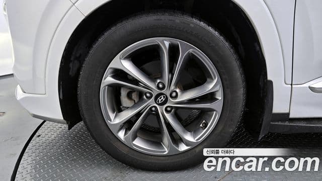 Hyundai Santa Fe TM Inspiration, 2019 все фото