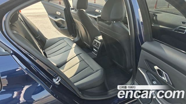 BMW 3시리즈 (G20), 2025 10