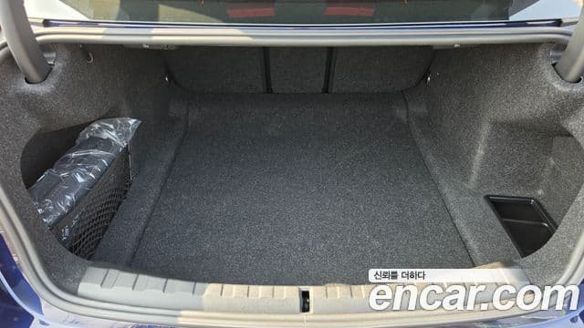 BMW 3시리즈 (G20), 2025 16