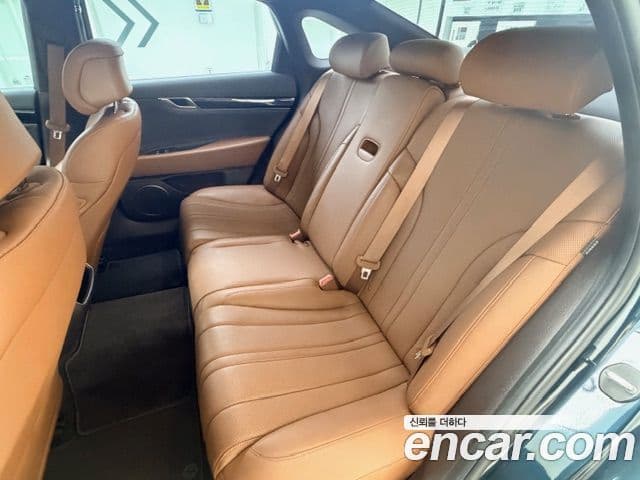 Genesis G80 (RG3) бензин 2.5 турбо 2WD, 2022 10