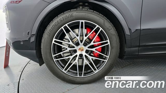 Porsche Cayenne (PO536) 3.0 S E-гибрид купе, 2025 все фото