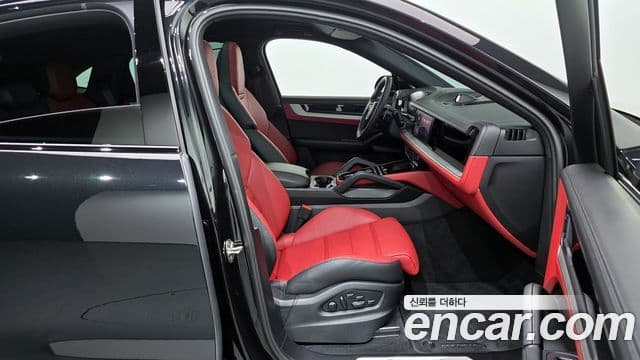 Porsche Cayenne (PO536) 3.0 S E-гибрид купе, 2025 11