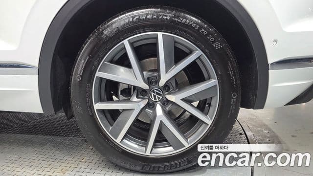 Volkswagen Touareg 3세대 Prestige, 2023 все фото