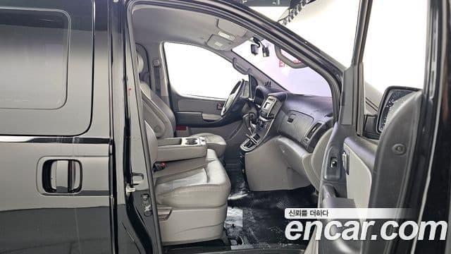 Hyundai The / новый New Grand Starex Modern, 2019 11