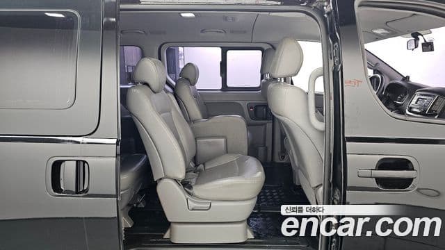 Hyundai The / новый New Grand Starex Modern, 2019 12