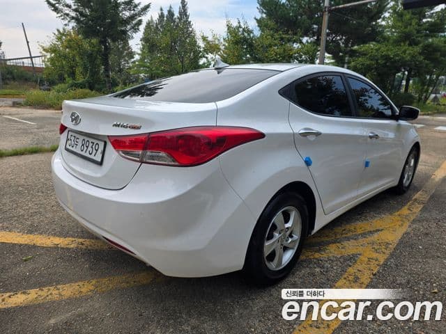 Hyundai Avante MD Luxury, 2012 4