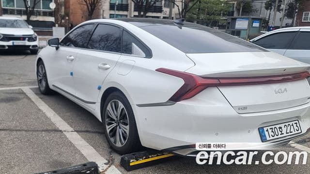 Kia K8 гибрид Signature, 2023 4