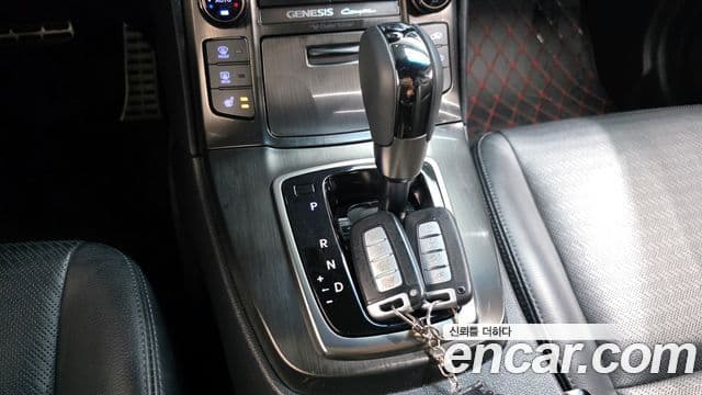 Hyundai The / новый New Genesis купе 200 турбо S, 2014 9