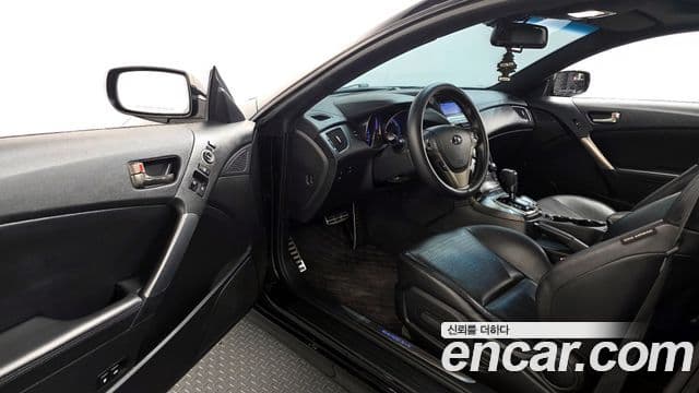 Hyundai The / новый New Genesis купе 200 турбо S, 2014 10