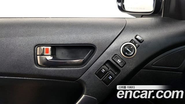 Hyundai The / новый New Genesis купе 200 турбо S, 2014 13