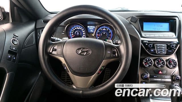 Hyundai The / новый New Genesis купе 200 турбо S, 2014 15