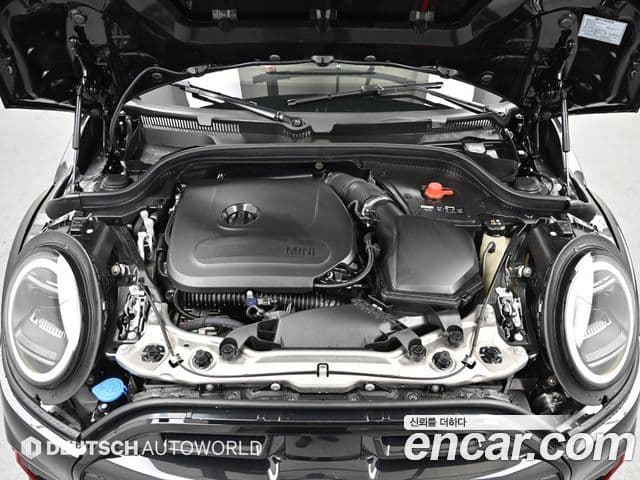 Mini Cooper S кабриолет 4세대 JCW, 2025 6