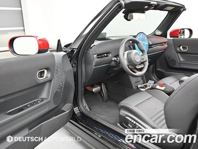 Mini Cooper S кабриолет 4세대 JCW, 2025 11