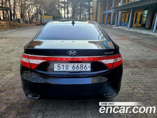 Hyundai Grandeur HG Premium, 2014 4