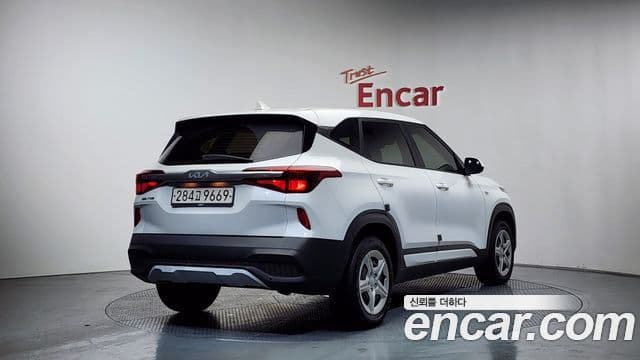 Kia Seltos Trendy, 2023 2