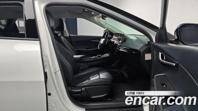 Kia EV6 Air, 2022 11