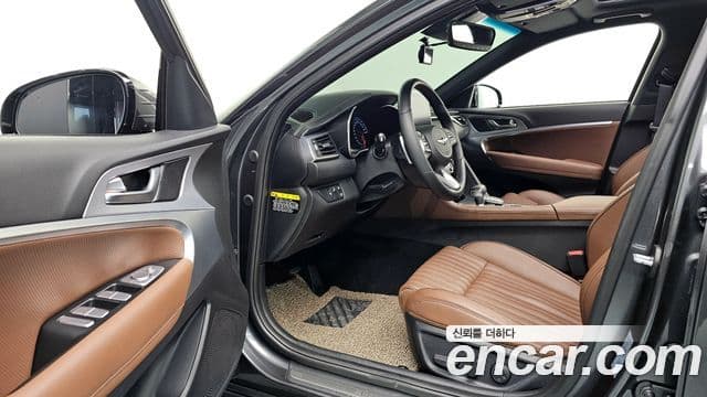 Genesis G70 Elite, 2019 11