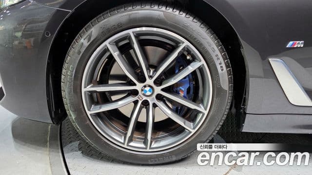 BMW 5시리즈 (G30) 523d M Sport, 2023 все фото
