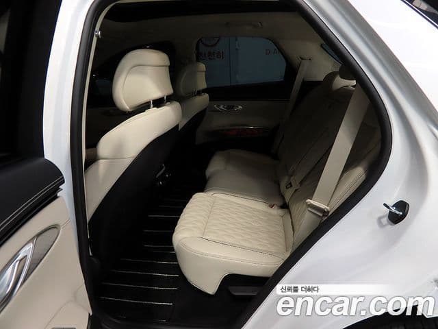 Genesis GV70, 2024 7