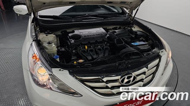 Hyundai YF Sonata Prime, 2011 6