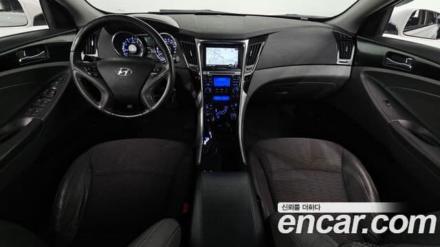 Hyundai YF Sonata Prime, 2011 7