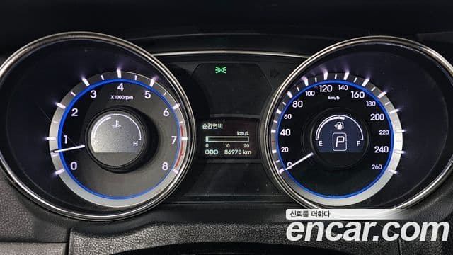 Hyundai YF Sonata Prime, 2011 8