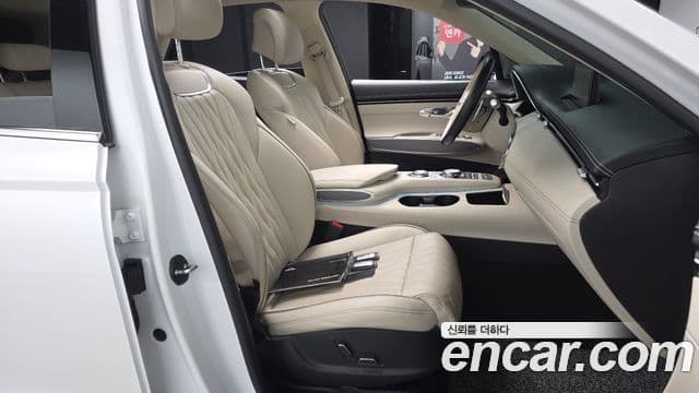 Genesis GV70, 2022 10